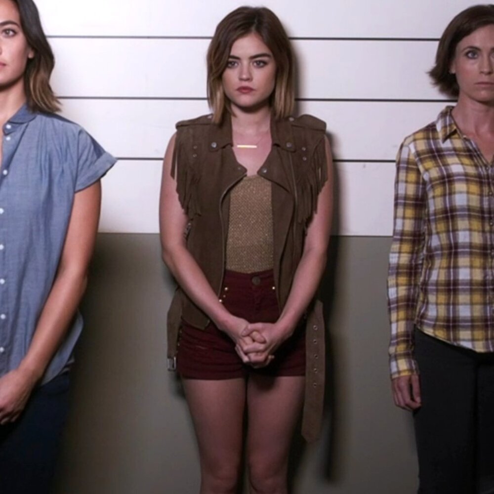 Sandro Pichi Studded Shorts ASO Aria Montgomery - Picture 8 of 8